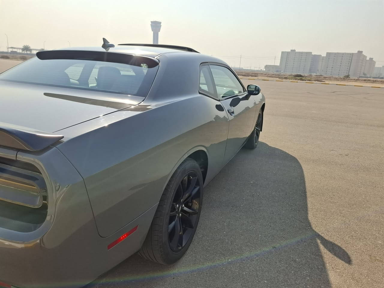 السلام عليكم 
للبيع فقط
جالنجر SXT موديل 2018
صور الحادث مرفقه مع رقم الشاصي والسونار 
رقم اربيل سنويه لل 2030 هزه حتى شهر الرابع 2026 بأسمي السياره 
لون سمنتي  تو ويل 
سلايت جلد شاشه كبيره حساس خلفي 
ماشيه 60 الف دشبول ولا  كلوب مشتغل 
كير مكينه تبريد كفاله والبدي كدامك  تحويل ثاني يوم  وباقي المواصفات معروفه مكان السيارة مجمع بسمايه 
***********
السعر 165
