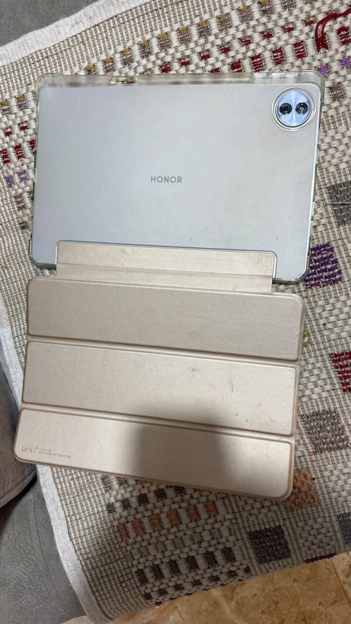 جهاز honor pad 10 مبدل شاشه اصليه جهاز جديد مصارله خمس اشهر الاستفسار على السعر ***********
