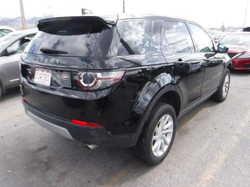 ✨ السلام عليكم
🔥 Land Rover Discovery Sport 2018 🔥
للبيع أو المراوس
💰 السعر:153 ورقه 💰
📍 رقم اربيل  (باسمي)
📍 الموقع: بغداد – بسماية
⭐ المواصفات:
✔️ محرك 2.0 Turbo اقتصادي وقوي
✔️ كير أوتوماتيك
✔️ ممشى 40 ألف كم قابل للزيادة
✔️ فول مواصفات
🔹 حساسات أمامية وخلفية
🔹 كاميرا خلفية
🔹 ليدات نهارية + كشافات ضباب
🔹 سقف بانوراما كامل
🔹 مقاعد جلد ومخمل
🔹 مقاعد كهربائية (السائق والراكب)
🔹 نظام صوتي Meridian الفاخر
🔹 نظام قيادة Sport مع شفتات خلف المقود
🔹 كروز كنترول
🔹 تحكم كامل من المقود
🔹 حساسات مطر وتشغيل المساحات تلقائياً
🔹 مرايا كهربائية مع الطي التلقائي
🔹 إنارة ترحيبية أسفل المرايا
🔹 إشارات مدمجة بالمرايا
🔹 ويلات أصلية قياس 19 إنج
✅ وارد أمريكي
✅  صور الحادث بالمنشور 
✅ صبغ نصف الباب الخلفي فقط
✅ بدون فتح إيربگ وبدون أي ضرر بالهيكل
✅ السيارة نظيفة جداً وجاهزة للاستخدام
📄 السيارة باسمي، تحويل فوري أو وكالة.
🔢 رقم اربيل الجديد هزه سنويه كله جديد 
السعر 153 ورقه 
📞 للاستفسار:
***********
