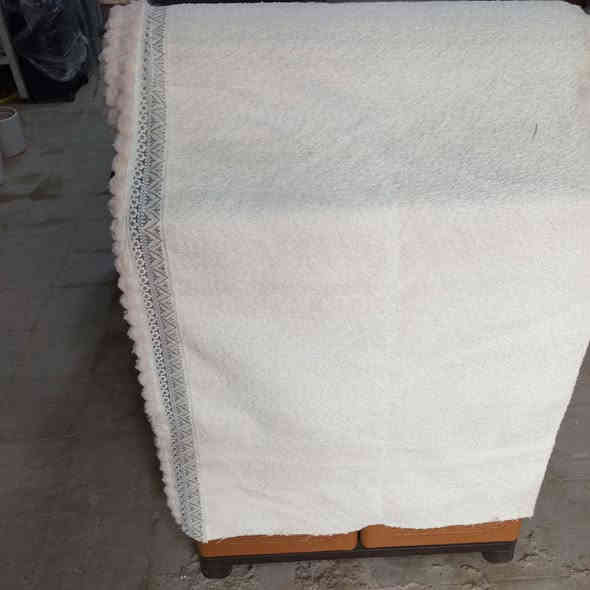 يتوفر لدينا مفرش تخم بوهيمي 
مخطط وسادة
الالوان المخطط( بيجي رصاصي جوزي) 
 الوان السادة (رصاصي .. اوف وايت)
سعر المتر 5000 دينار
الاسكندرية شارع الخضر الفرع المؤدي إلى شارع الخضر الفرع قرب النداف
واتساب ***********
يوجد خدمة توصيل محافظات 5 الاف دينار
