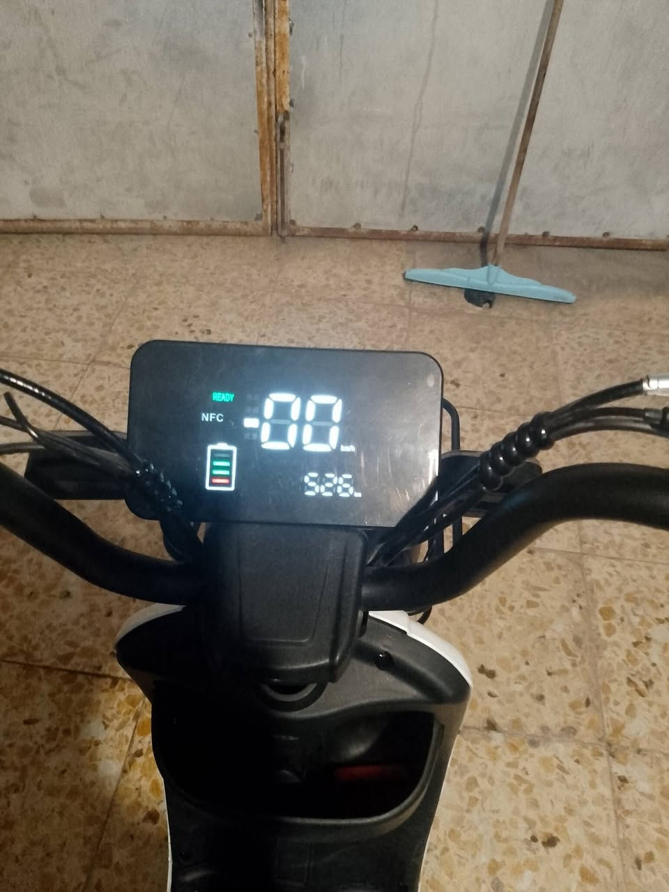 سلام عليكم 
دراجه شحن للبيع شركة فوجي افضل شركة سرعه 99 4 نمر ومثبت سرعه بلوتوث نضام NFC بس لكارت ضايع 
بريكات  حساسات اشاير لايت عالي ناصي لد +الوان سكن هورن شاشه ايباد تعرض العطل اذا سامح الله موديل 2026 
سعر خاص او اتصل عل رقم ***********
