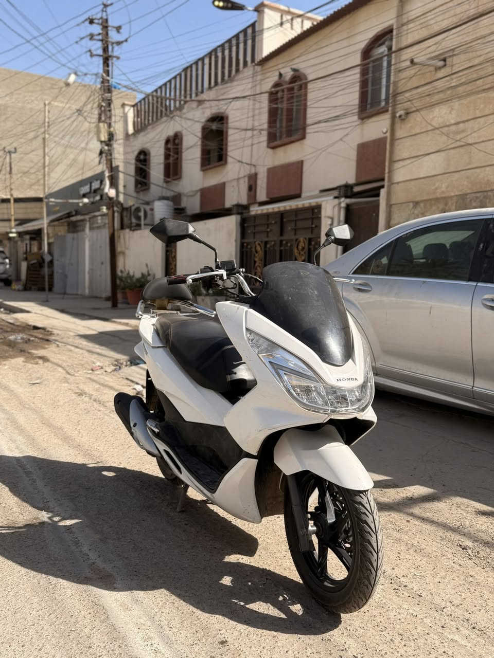 دراجه pcx جيل ثاني للبيع نضيفه وزيرو الدراجه ممشاها 16 الف برغي ممفتوح بيها مكان الاعظميه ***********
