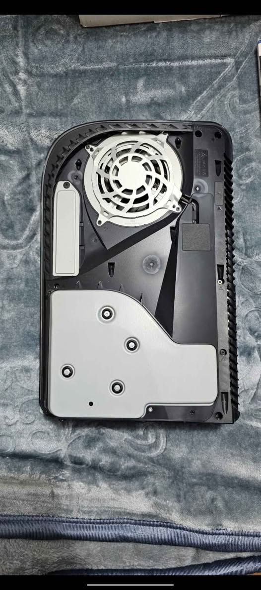 سلام عليكم ps5 + يو بي اس+ اقراص كاثفور +فيفا 24 +اشتراك سنه كامله اشتراك فاخر سنه مكتبه العاب كامل فعلاه 2025/12/26 يعني صارله ثلاث اشهر الجهاز جديد مكان بغداد الامين الثانيه السعر 700نهايه للستفسار*********** بغداد, العراق
