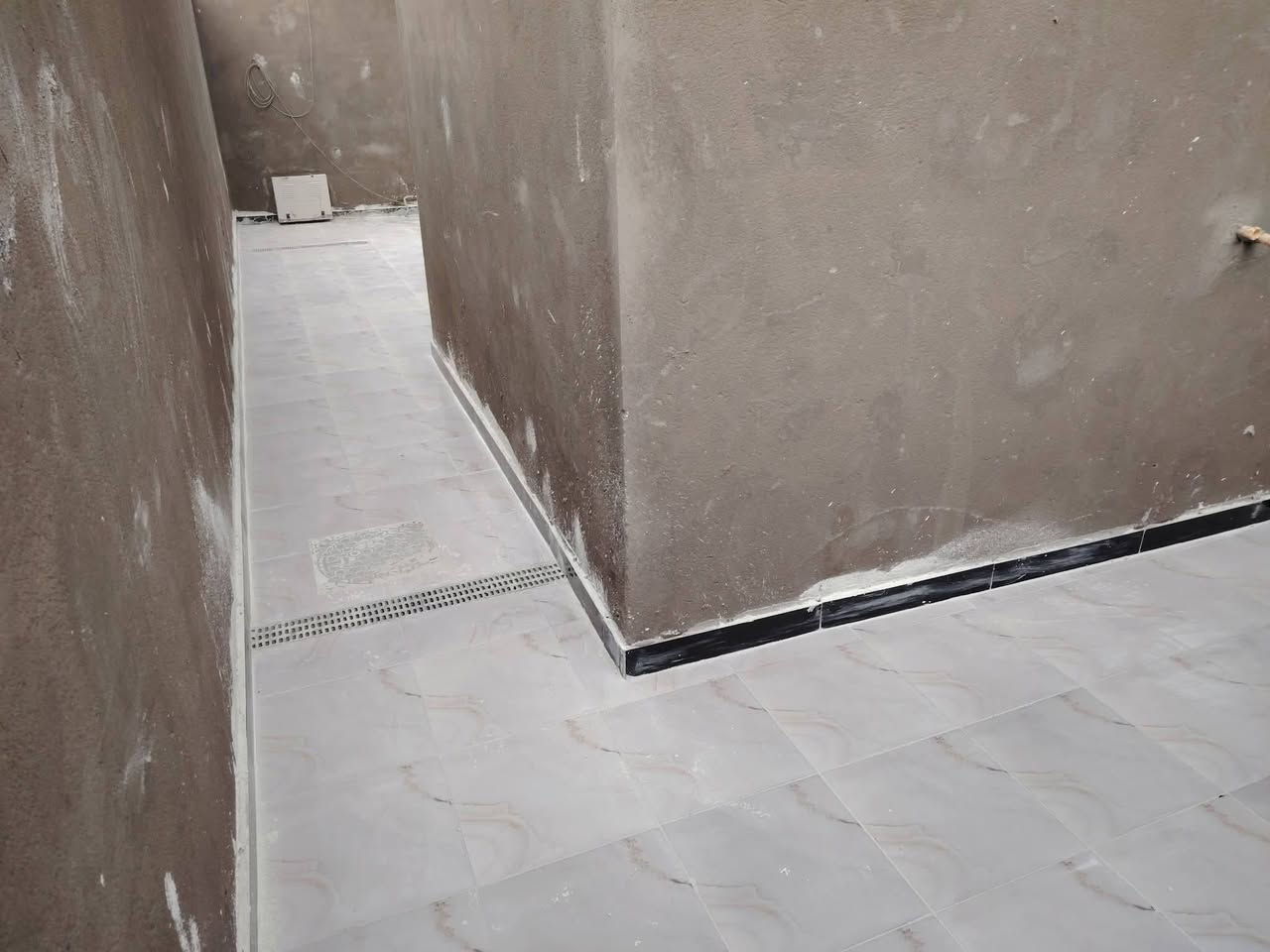 خلفه سيراميك  ارضي وجداري  
***********
