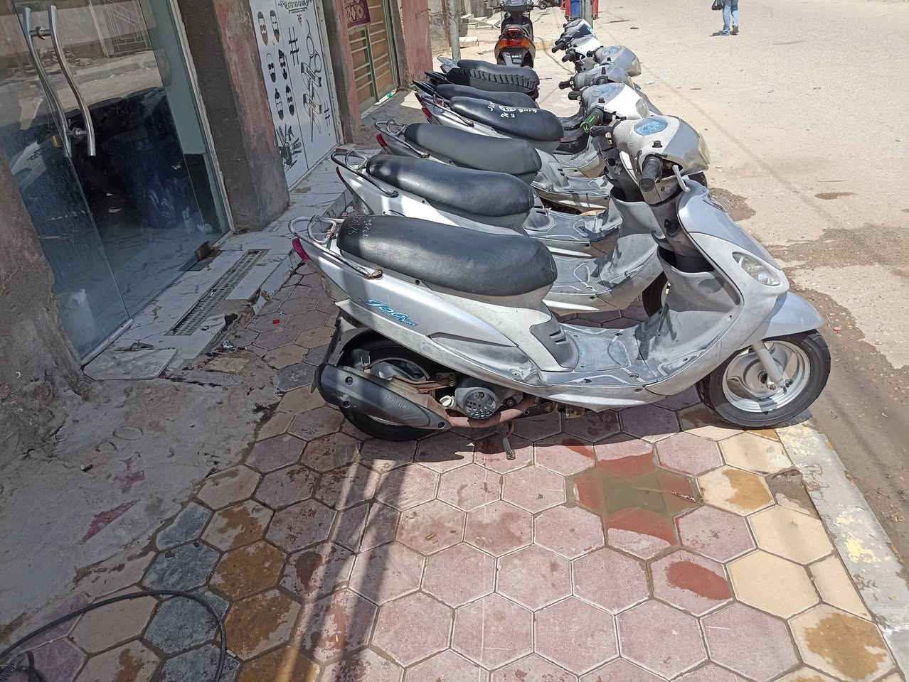 درجات ماكسات منغولي زائد ماكس عدله بوشه 50 بلاد نظافه 90% كامل مواصفات كل نقص ما بيهن مكاني ناصريه الشهداء ***********
