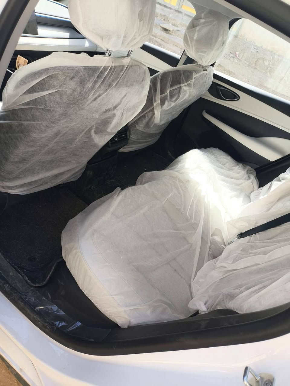 السلام عليكم عندي بي وايدي  عدد ٢ وحده كن بلاس وحده سيل فايف زيرو بعدهن مماشيات صفر كيلو بدون ارقام ولسعر لوحده ب ١٩٠٠٠ وبيه مجال بدون لا دلاليه ولا ايشي 
مكاني دوره ***********____ ***********
