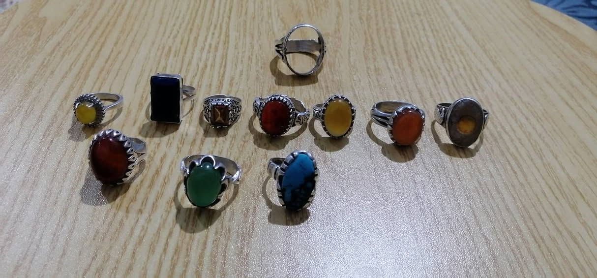 محابس للبيع سماوا كلهن شرط فضه حجر اصلي شراي يجي خاص ماكو توصيل كلمن بسعرا
***********
