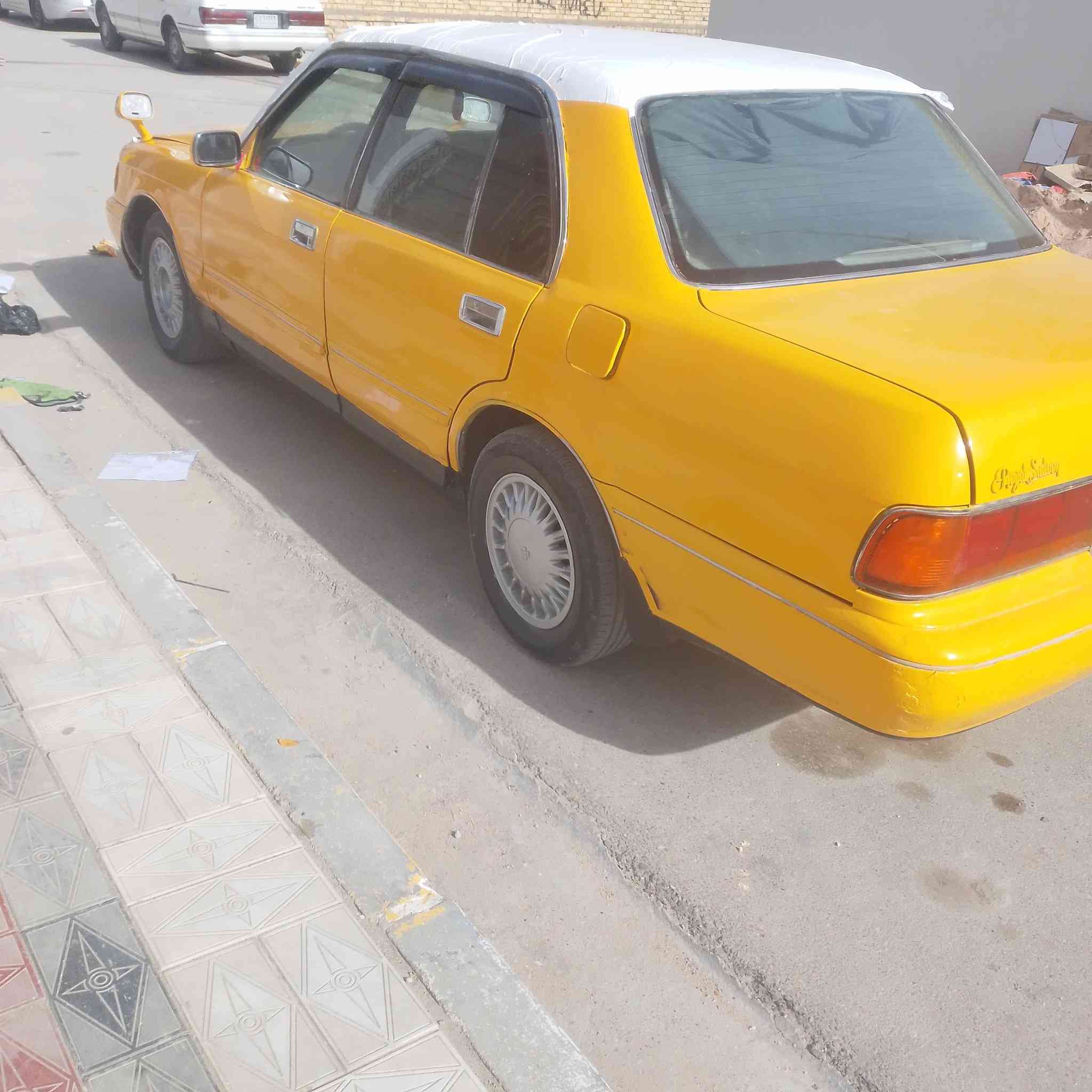 سيارة جاهزة موديل 2000 سنوية منتهية ب2018 راعية موجود تحويل ثاني يوم  غير مسؤول بالغرامات سعر 25وبية مجال مكان سياره ناصرية مركز الاتصال على الرقم *********** او ***********
