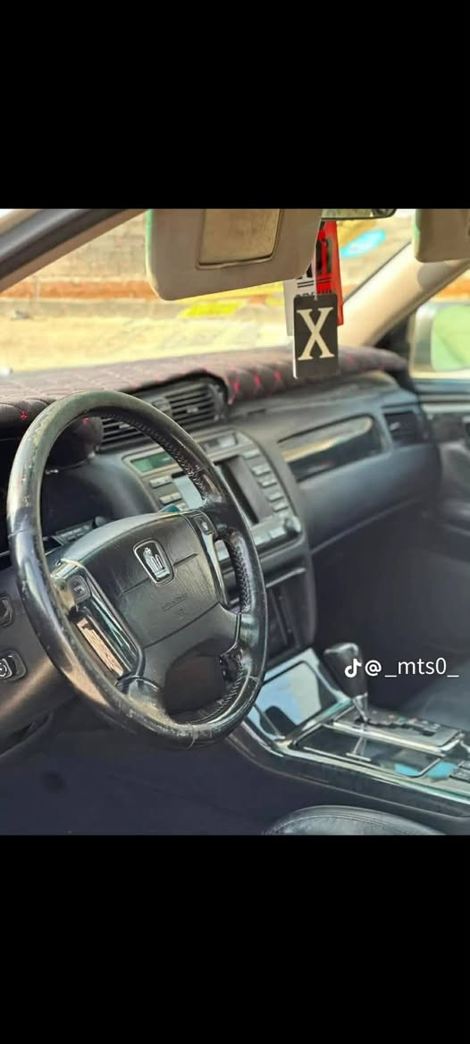 السلام عليكم مكلف بالنشر 
سياره 2002
أصل اكرستال 
كشنات جلد 
تحكم استيرن
مري شفط
اربع كشنات كهربائي
٣دكم
برده
مكينه ديفور
مكانها كربلاء رقم انكليزي تحويل وادواره ثاني يوم 
السنويه لل 2031
ماناقصها إيشي سعرها١٣٣  الاستفسار ***********
