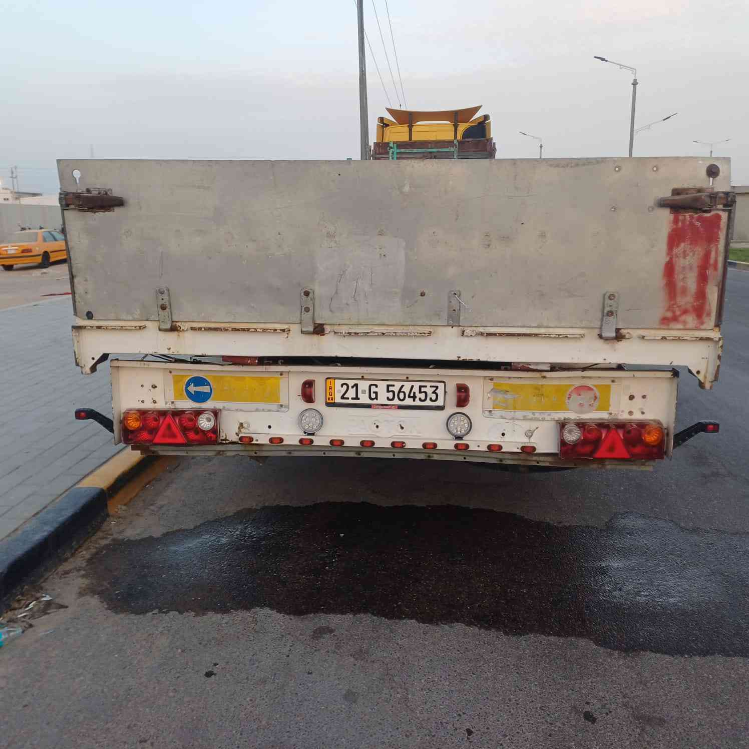 عربان للبيع عنوانها ناصريه سعرها 52 بيها مجال مجموعتها بنز بي اس شغال باقي تفاصيل هذا رقم التليفون ***********
