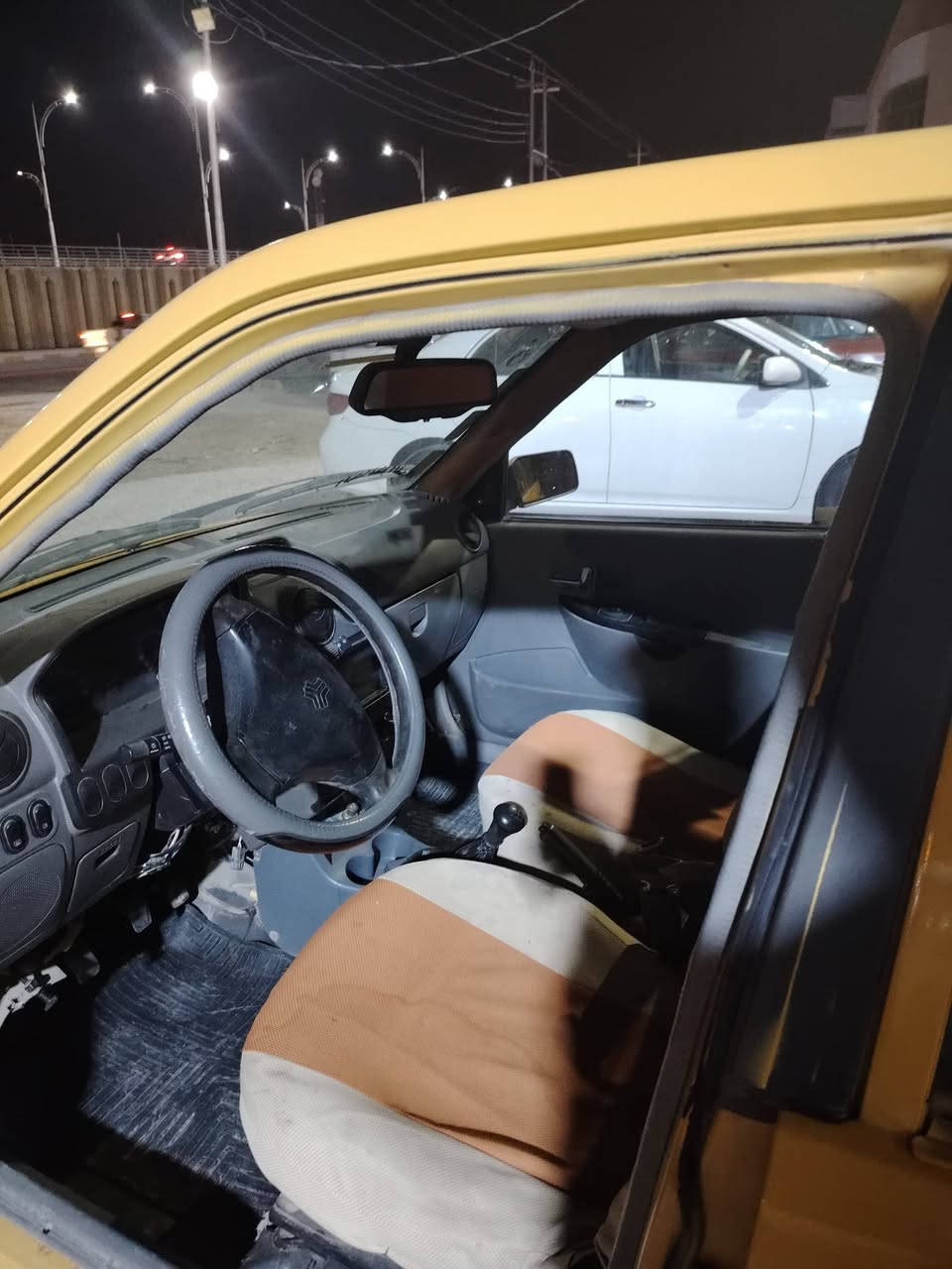 السلام عليكم سايبا للبيع معمره جديد وحلوه السياره موديل ٢٠١٣ مصفره هيئة وغرامات السعر ٢٤ وبيها مجال للشراي مكاني الفلوجه رقم الهاتف ***********
