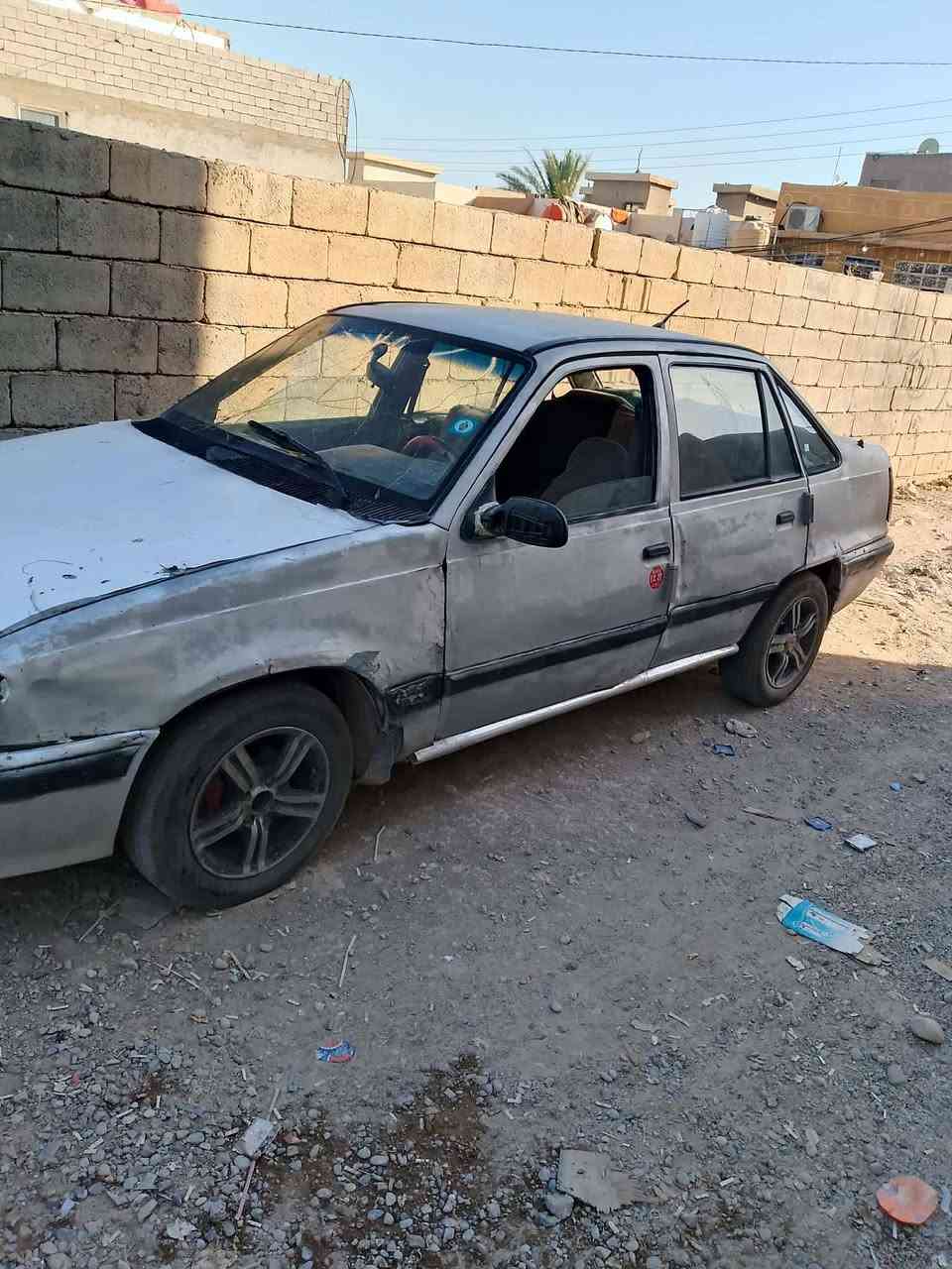سلام عليكم سياره سلو مديل 1992 سعر 15 بيه مجال تفاصيل عله هذه رقم ***********  العنوان ديالى بهرز
