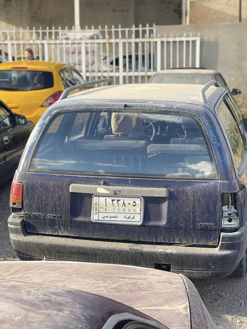 للبيع بـ سعر مناسب جدا 14$وبيها مجال
أوبل اوميكا  دفتر بنزين سنويه مشروع وطني قديم يعني سنويه ساقطه ب 2024 صاحبه بكركوك بشرط تحويل والوكالة 

سياره بطاقه بنزين بيها محرك 20 بلادي كير عادي 

سياره كير مكينه صدر تايرات دبلات كله بشرط 

بدون اي عيب بس صبغها شويه تعبان 

وسعرها جدا مناسب 14$وبيها مجال 

العنوان كركوك حي الخضراء 

***********
