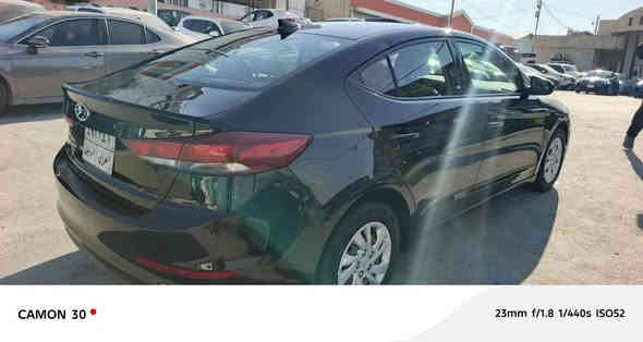 للبيع هيواندي النترا موديل 2017محرك كير شرط كير عادي بيها صبغ ربع بنيد مع جاملغ فقط شرط التحويل طخم تايرات جديد سيارة جديدة بدون دواخل بدون ايرباك محرك دوش مرغوب السعر 104ورقه بيها مجال قليل ***********واتساب موجود مكان سيارة عقرة او موصل موصل
