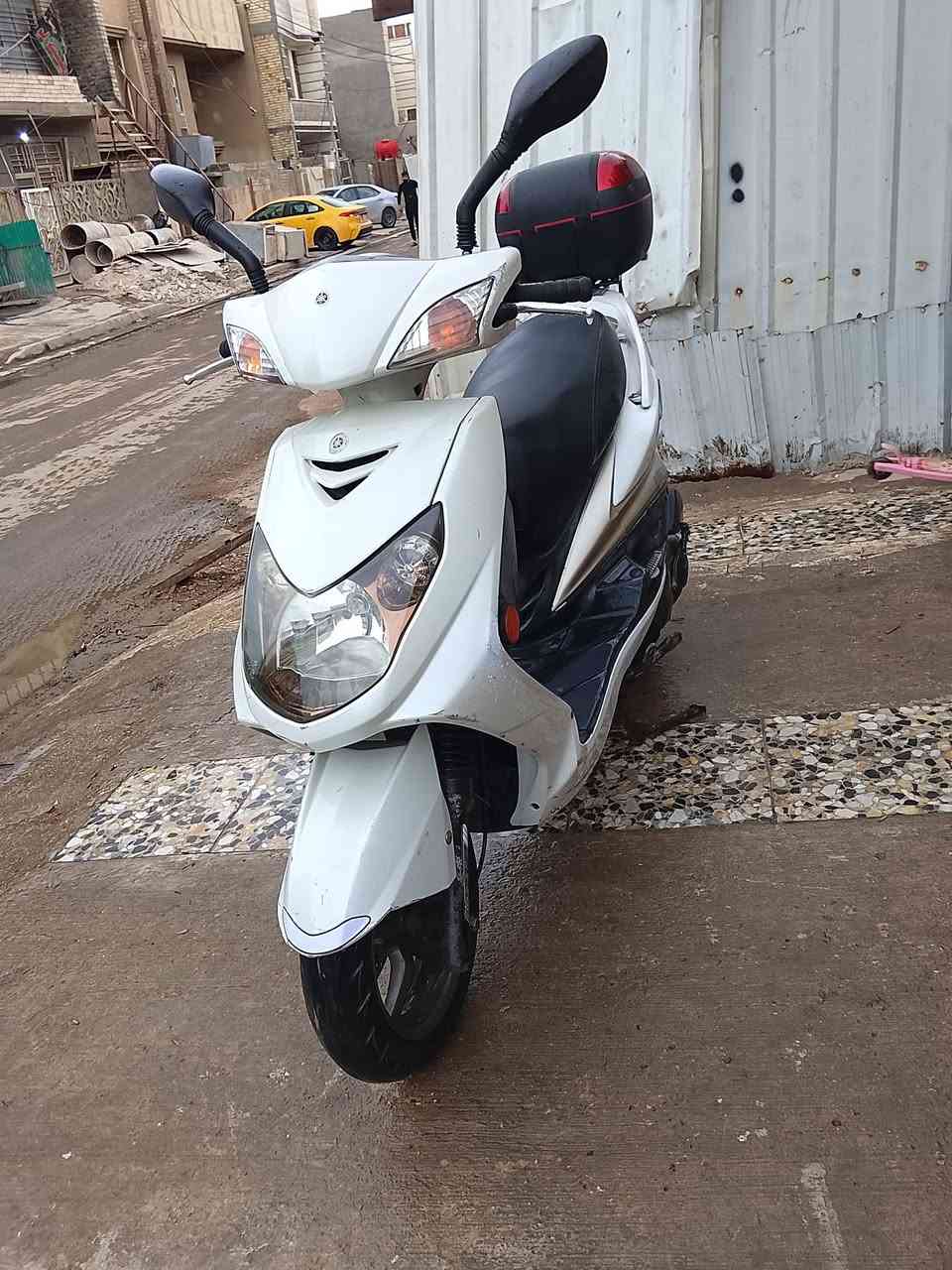 سكنس فحل نوزل  سكليتر خطين ام الطلعات حديث كله مختمه ختم واحد مكفوله اي نقص مابيه نضافه فول دراجه جديدة لوك السعر ٧٧٥ بغداد المشتل ***********
