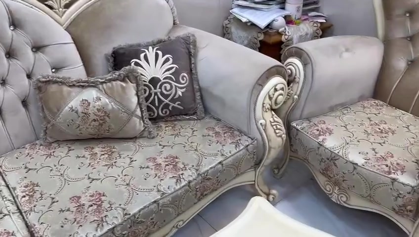 تخم ملكي تركي 10مقاعد طبله وسطيه أخو الجديد مكان گميره سعره 650قفلل للتواصل ***********
