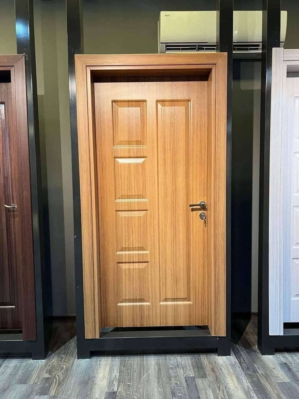 📢✨ 
✅ قياس 100 × 210 💰 السعر: 150 ألف دينار (مع الشد والتوصيل داخل تكريت)
🏠 ملحق: 💰 السعر: 165 ألف دينار
✔️ جودة عالية ✔️ تشطيب أنيق ✔️ متانة وضمان
📩 للحجز والاستفسار يرجى التواصل على***********   يتوفر وتساب
  العنوان تكريت شارع الزهور مجاور مطعم الحاره. فرع ثاني حولي الزهور قرب جامع شهيد صباح
