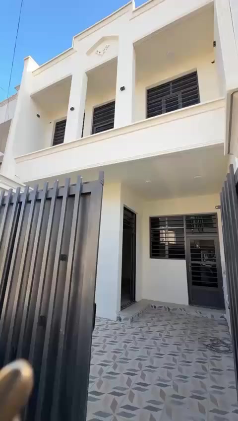 بيت للبيع حي دوانم المعمل ١٢٥ متر قاطين
متكون ٤ غرف نوم وباقي التفاصيل البيت فول
السعر عل خاص
الاستفسار ***********
