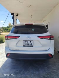 هايلندر موديل23 السيارة جديده بيع مستعجل الاستفسار 07823370097