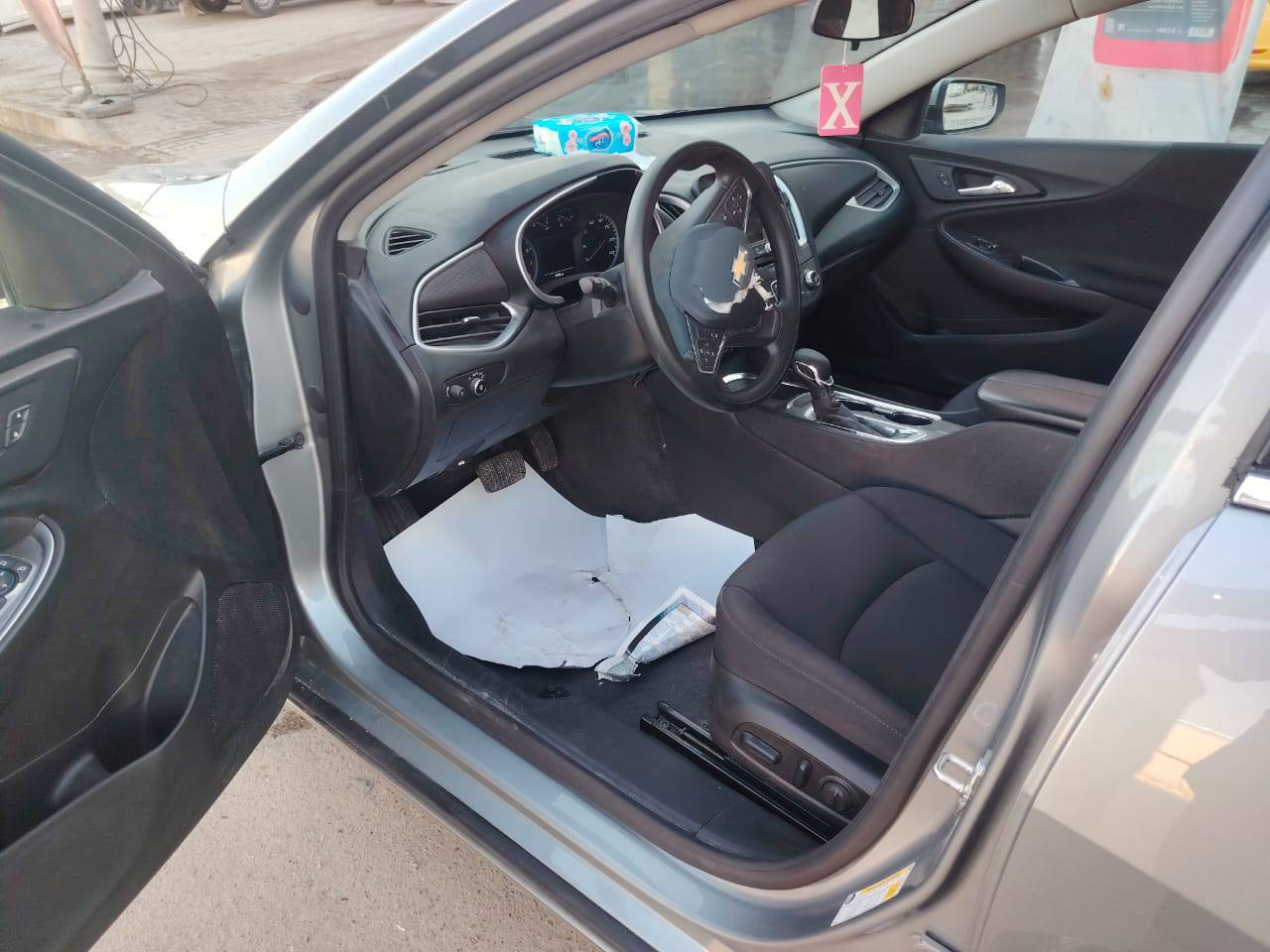 السلام عليكم ورحمة الله 
للبيع ماليبو LT موديل 2023
حره ب اسمي
حادثة جامغ وشويه من البنيد نفس مموضح بل صور
مواصفات 
محرك1500تيربو
بصمه كشافت اماميه رادار امامي كشن السائق كهرباءتبريد امامي خلفي تتفئه بل كشنات 
ماشيه27 الف ميل 
السياره بعده عل بلاد كيرمحرك صدر كله مكفول
مكان السياره بغداد المشتل 
للاستفسار واتساب
***********
