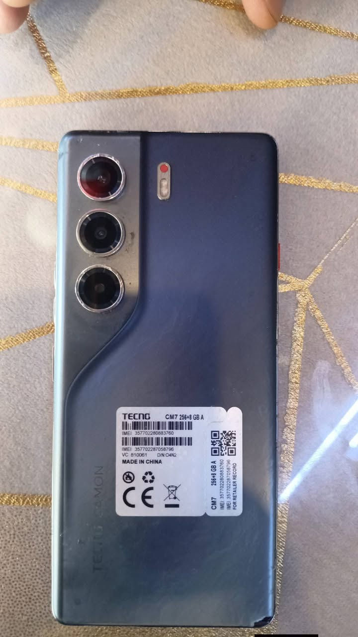 مبايل TECNO CAMON 40 Pro 5G
مبدل شاشه اصليه 
مبايل جديد ما مستعمل كثر 
السعر 200 الف قفل 
تصال ع رقم ***********
