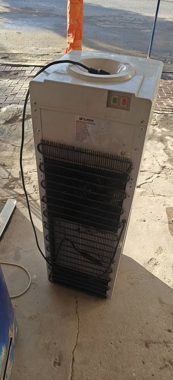 السلام عليكم للبيع براد استعمال قليل نضيف شغال تبريد تدفئة شرط السعر 80 الف عنوان سايدين انصار قدس
***********
