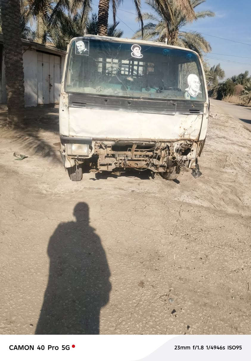 السلام عليكم السيارت لبيع العنوان بابل الشوملي 30بيهن مجال البيض كير ومحكر نضيف 4100 الثانيه محرك كير ومحرك كيا 3000 نضيه الرقم *********** غير متواجد على الفيس
