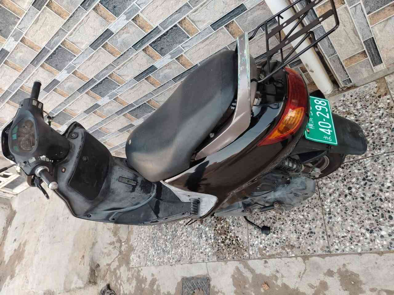 سلام عليكم دراجه فراشه مال حاويه شرطه الفحص مكينه مامفتوحه شلعه ومعدل خير من الله نضافه ميه بل ميه تخم تاير جديد كهربائيات كله شغاله السعر 550وبيها مجال حك الجيه العنوان نجف الرقم ***********
