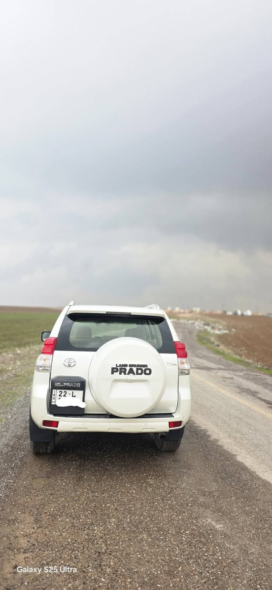 تۆیۆتا پڕادۆ بۆ فرۆشتن  2012 یە سەنەوی تا 27 هەزەی تازە بۆ کراوە  120کم هەزار  ڕۆیشتوە   ئەو شوێنەی بە سوور نیشانم کردوە ساردە کوتە و هیچی تری نیە 
ژمارە مۆبایل *********** أربيل, العراق
