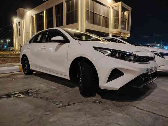 السلام عليكم
للبيع سيراتو ٢٤ محرك ٢٠٠٠
رقم بغداد بسمي
دوشمه عام 
ماشيه ٤٠ الف
السعر ١٨٠ وبيه مجال حك الجيه 
للاستفسار ***********
متواجد #وتساب
