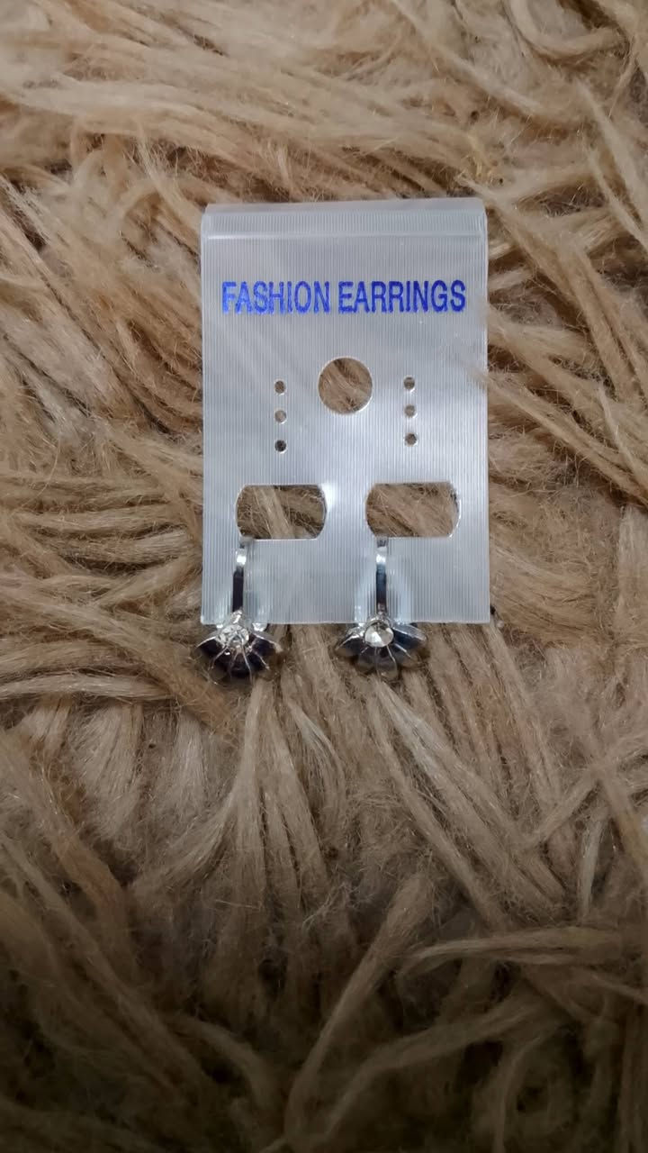 اكسسوارات منوعه شي ان تخفيضات قطعه ٥٠٠


**إذا كنت صاحب هذا الإعلان وتريد حذفه لأي سبب، رجاءا أرسل رسالة إلى الدعم الفني**