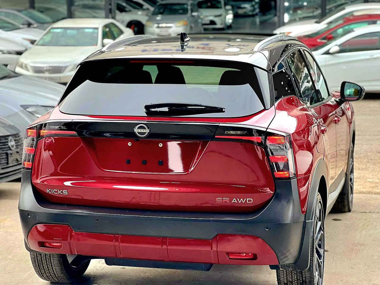 ســــلام عــلیـکم 
Nissan Kicks SR 🔴
نیسان کیکس[ 2025 ] شکل جدید
مواسفات SR  پلاس 🔴
سعر بلاش ارخص سعر [ 162] بیها مجال قلیل 
سیارە بیها فقط بولند سبوغ 💯 
بدون دواخل شرط 💯
ماسفات SR فول فول 1/1 
ماشیە ( 2000 ) الف میل بعد زیرو 
مواسفات سیارە ⬇
بسمە 
بریک بسمە 
سقف اسود بلادی
شاشە متواصل 
شاشە الکترونی 
پانوراما 
بلاک توپ
کامیرە 360 🎦
رادار 360 
حساس امامی _خلفی 
تحکمات سترین 
فورویل AWD 
سماعە بوس
داخل لونین احمر - اسوید 
کشن هیتر 
سترین هیتر 
خمس کامیرات 
کشن جلد 
مرایە ایشارا 
لایت لید - بکلایت لید 
ویل کروم 
تشغیل عن بعد 
یدە بسمە 
بعد بیها هوای مواسفات 
عنوان اربیل داخل معارز
*********** فايبر واتساب
کورک فقط ***********فایبر -واتسا
