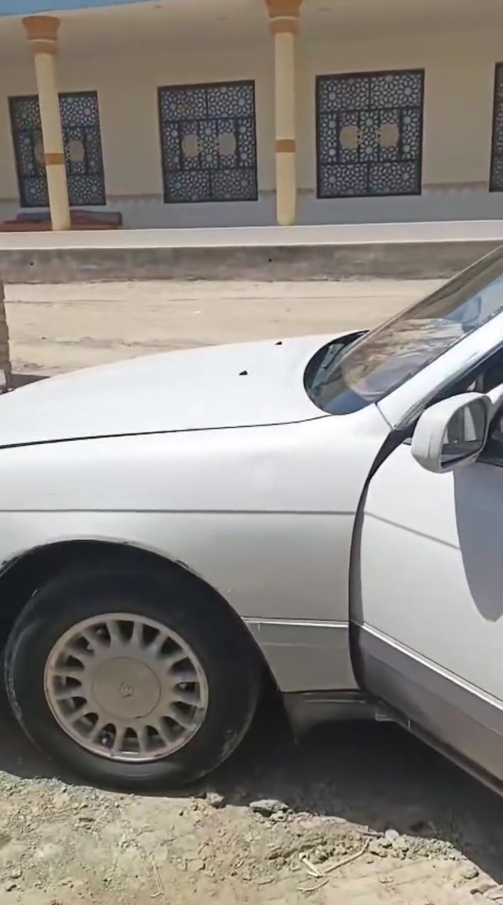 سيارة بطه... موديل93 .. لون لؤلوي
سيارة مكفولة من العيب شرعي
سنويه بسمي رقمه بغداد
مشروع وطني يعني بالناصرية تداور
سعرها بـ 55 ورقه و بيه مجال
بس تبريد مابيه  
للاستفسار أتصل على الرقم 
أو المراسله واتساب 

***********
