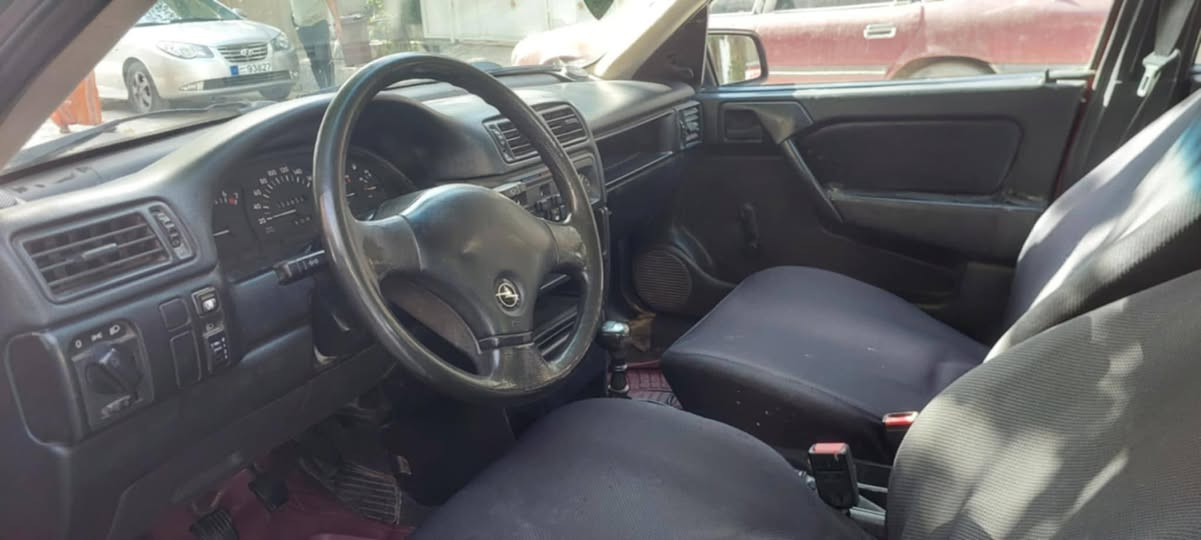 ئۆپڵ ڤیکترا ۱۹۹۳ ئاڕم پلاستیک سلێمانی بێ بۆیاغ بێ لێدراو بێ خایس و بێ بوخار بەس تۆزێ کاڵبوونەوەی هەیە گێڕ و مەکینە بە شەرت رانية, السليمانية


**إذا كنت صاحب هذا الإعلان وتريد حذفه لأي سبب، رجاءا أرسل رسالة إلى الدعم الفني**