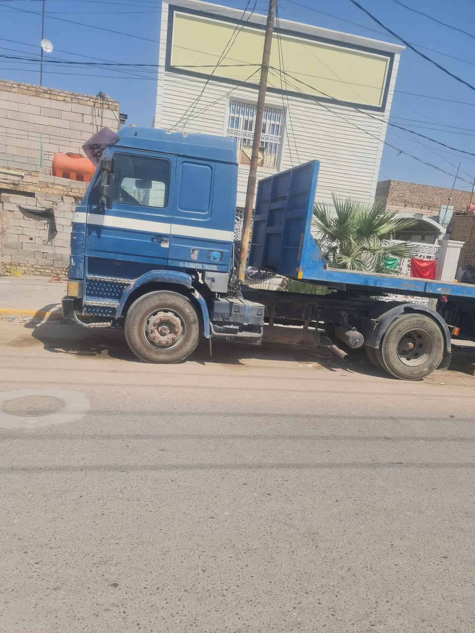 ٤٣/٠٦ بسمي  بيها بخار   تايرات ستيرن جديد اكسن  نص عمر گير خمس نمر بيها باج بطن

فلات ع  عربانه حدادي  سعر ١٦٠ ( ***********)     ***********
