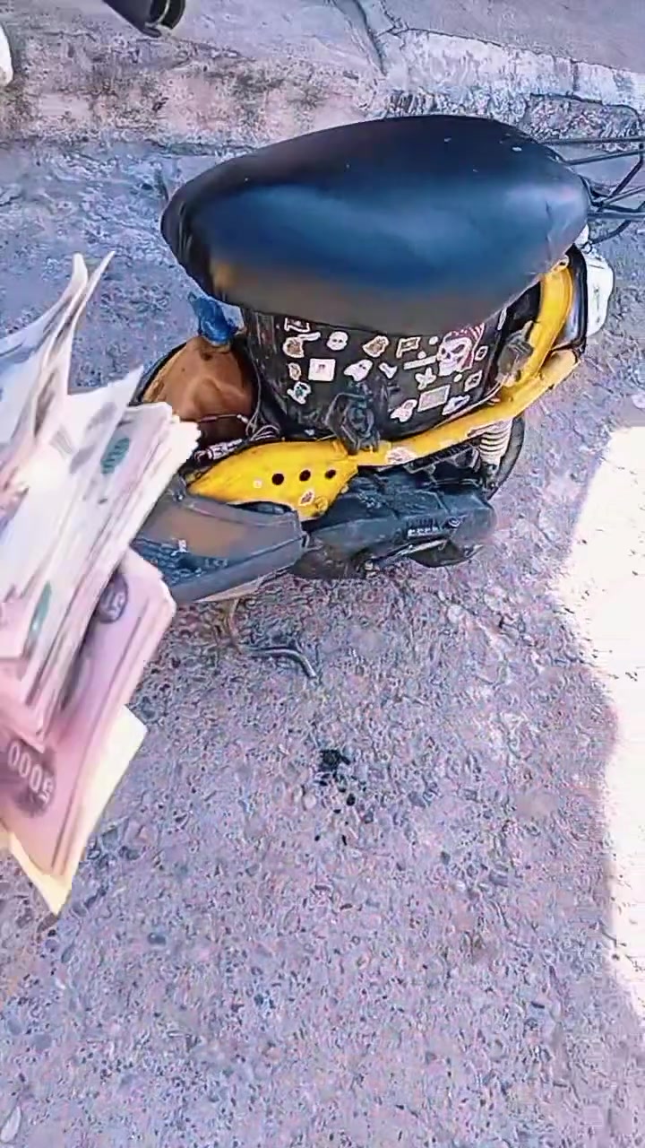 للبيع السعر ١٥٠ وبي مجال


**إذا كنت صاحب هذا الإعلان وتريد حذفه لأي سبب، رجاءا أرسل رسالة إلى الدعم الفني**