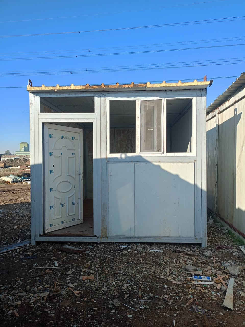 كرفانات للبيع أنواع. القياسات مختلفه  مكاني موصل صناعه وادي عكاب
***********
