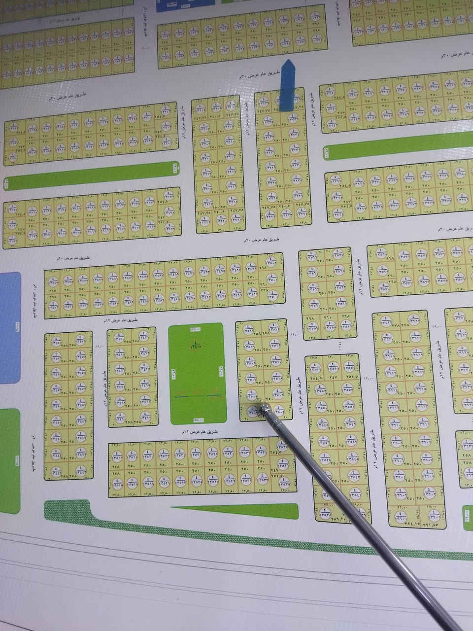 قطعة ارض سكنية للبيع
المساحة 250 م مطلة على حديقة
ملحق الوقف السني الرقم 13505
للاستفسار *********** واتساب
