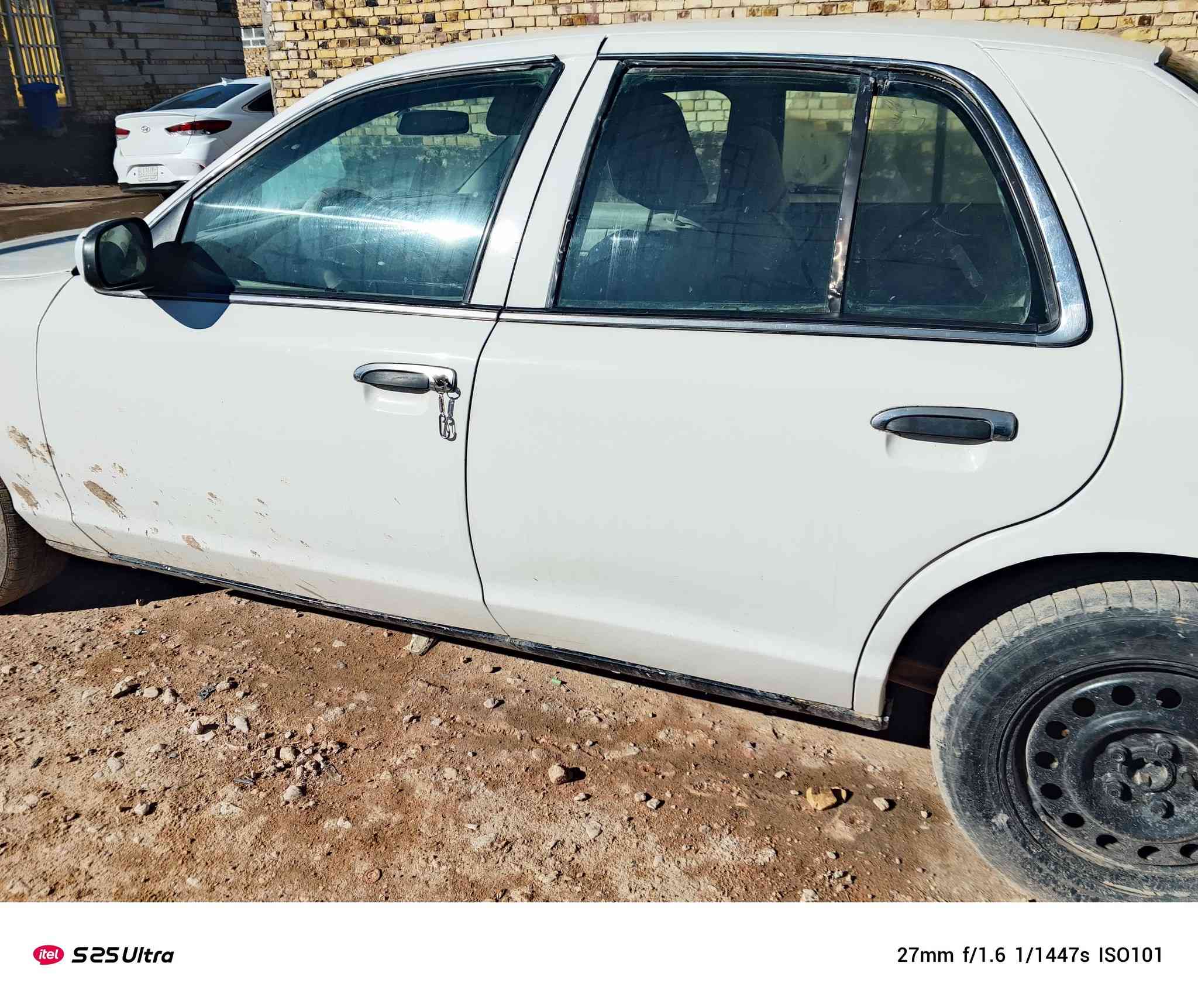 فورد فكتوريا موديل ٢٠٠٦ بيها مشكله بالكير فقط 
السعر ٢٠
‏‪***********‬‏
