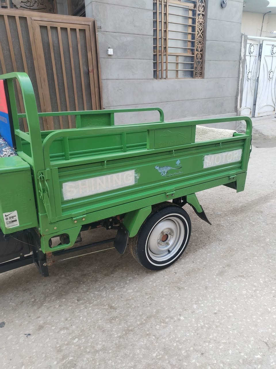 ستوته للبيع موديل 23 طالعه بال 24 ستوته كفاله عامه من كل شيء جديده اوراق اصولي باسمي معرض مالك بلال الشراي يتصل على الرقم ويتدلل المكان كربلاء ***********
