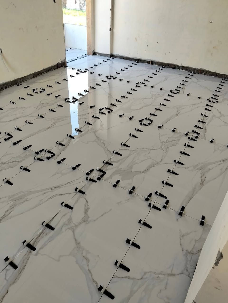 اصطه ميسان تطبيك جميع الارضيات ولجدران هاتف ***********
