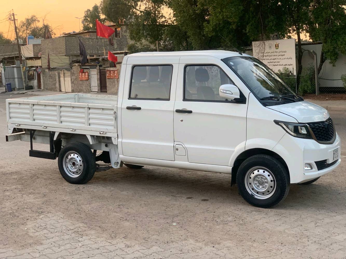 بيك اب موديل ٢٤ شانجان ماشيه ٢٩ الف كيلوا سياره جاهزه كير محرك صدر كوله جديد والسعر  ٧٠ ورقه وبيه شويه مجال