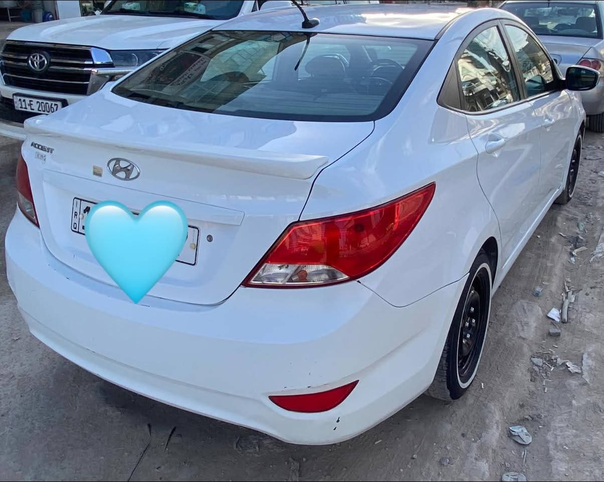 اكسنت 2017 امريكي 
محرك 1600 gdiمبدل جديد حاويه كفالة لا تنقيص ولا تبخير  
الكير بيه ونه بالنمرة الاولى والثانية فقط مكفول من التأخير اوالعته 
تبريد شغال كفالة 
صبغ قطعتين جاملغ الامامي والباب السائق فقط والباقي كفالة 
رقم بابل انكليزي وشرط التحويل 
السعر 103 قفل 
مكاني بالحلة مركز 

***********
