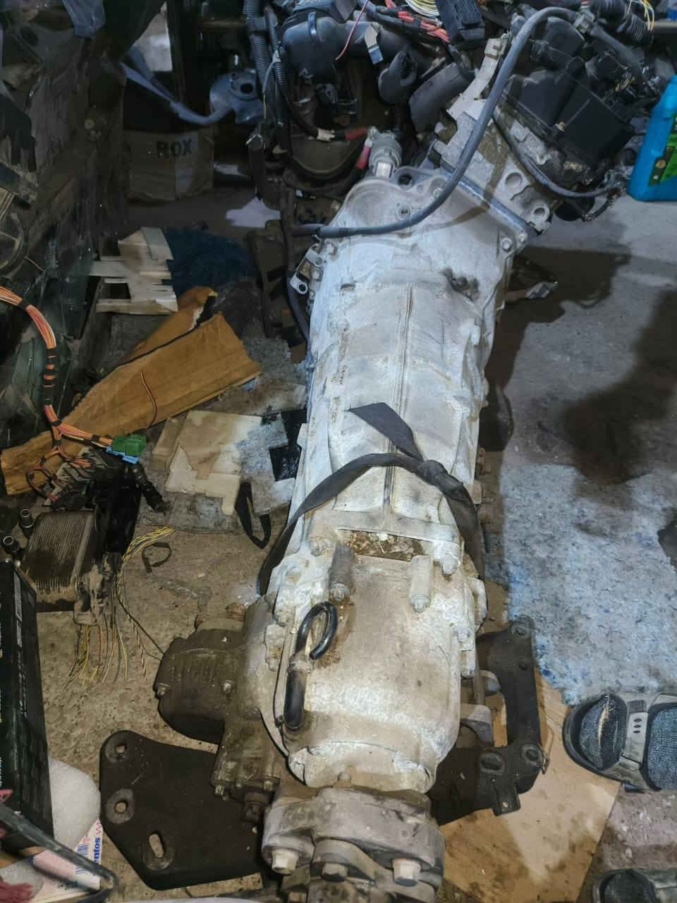 السلام عليكم   e60 2010  بسمي رقم دهوك انكليزي وارد امريكي  فتحت  سقف  بيع 75 او مراوس بصقر السياره محركه و كير و تفرعات مال كصه بلكاع ما شادهن بعدهن  ***********   صلاح الدين الدجيل
