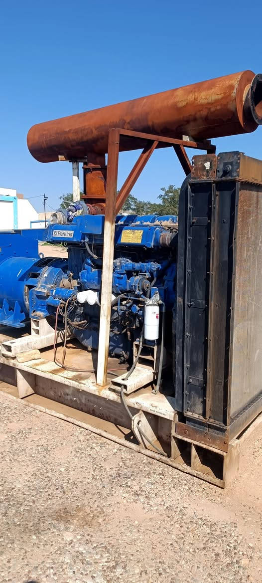 للغوالي تفليش الاسعار بيركنز ٨٥٠ك حجم ٤٠٠٦ فول ومكفول من الفتح والتصليح مشتغل قليل ابشرط النضافه أوربي على وضع الشركه السعر خاص امراوس هم يرهم تأخذ مكفول ***********
***********
075-110-2651
078-122-47651 خانقين قرب كراج كلار
