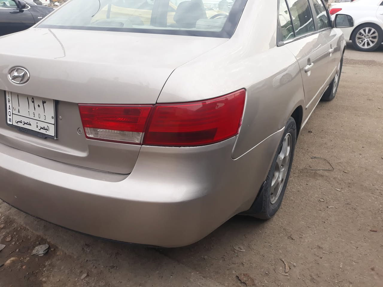 سوناتا ٢٠٠٧ وارد امريكي مصبوغه حزام 
محرك ٢٤٠٠ تبريد ثلج 
رقم بصرة 
سعر ٩٥ 
***********
