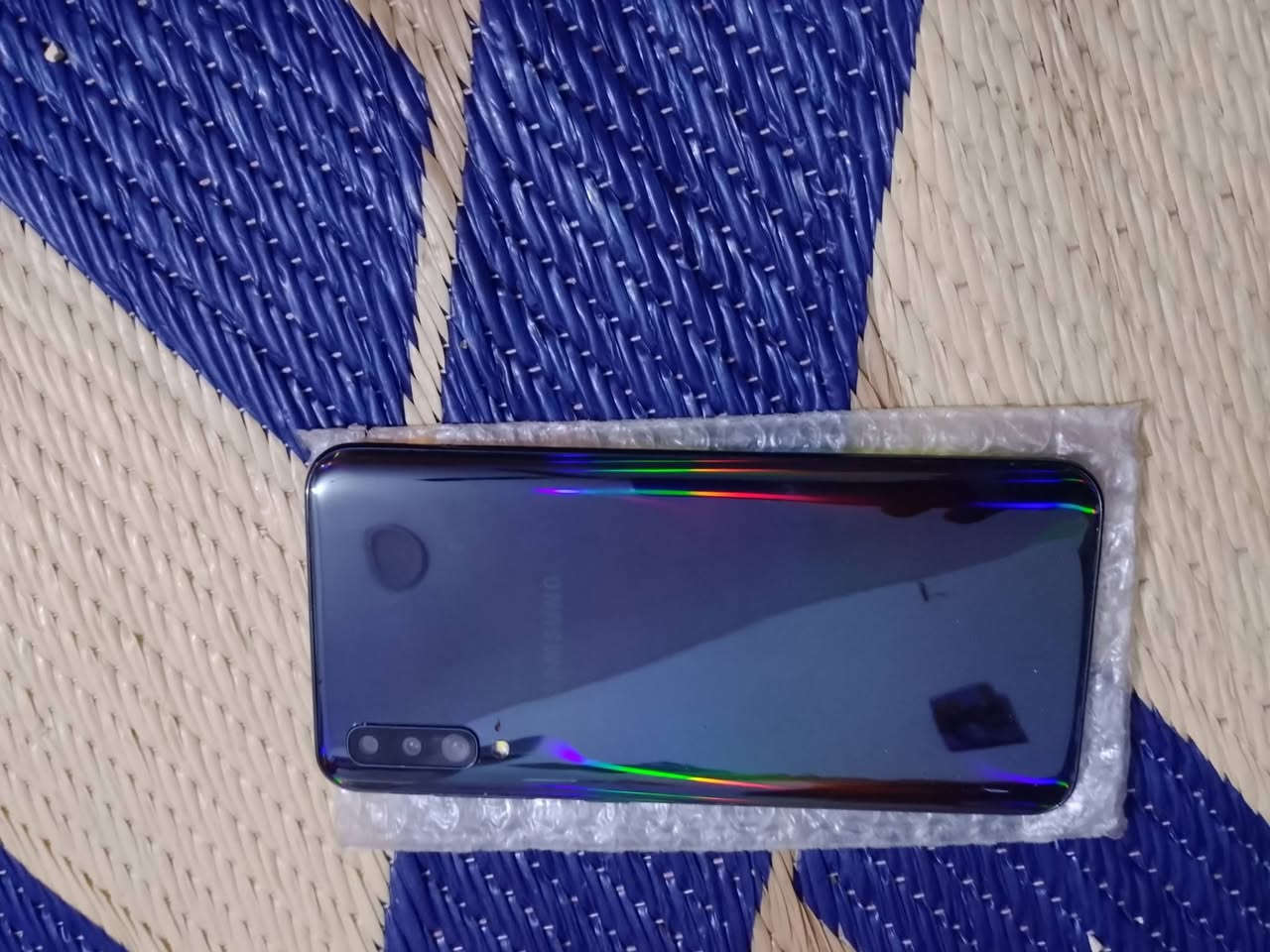 جهاز A51 نضافه فول شحن تاب سي ذاكره 128سعر 80بغداد حي نصر ***********
