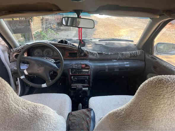 کیا سیڤیا مۆدێل ١٩٩٥
لێدراوی پێوە نیە 
زۆر بێ مەسروفە
گێڕو مەکینە بەشەرت چوارتایەی تازە
سەیارەکە ئا پاکانەی مروری سلیمانیە
زۆر بێ کێشەیە
سعری ٢٧ومەجال
گەر موشتەریت تەلەفون بکە
***********
*********** حلبجة
