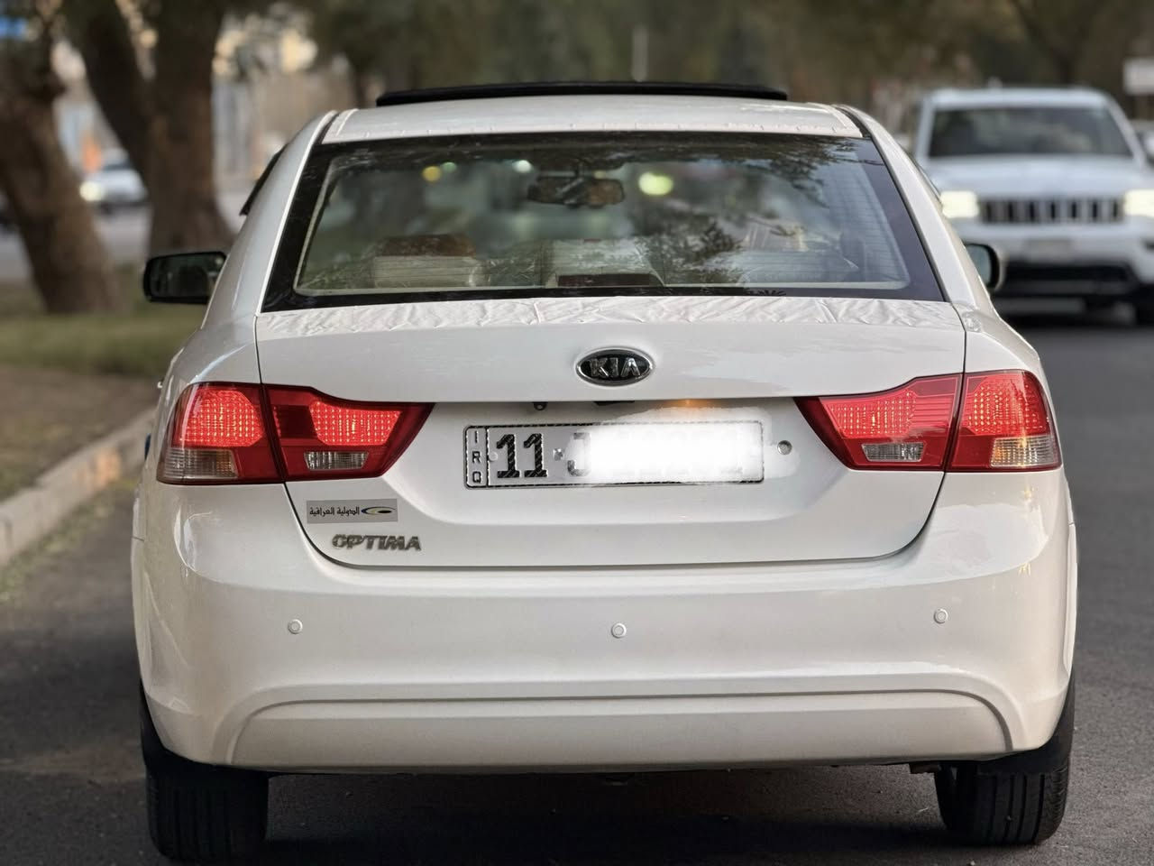 السلام عليكم 
كيا اوبتمه 2010 خليجي فول 1/1 ( اخت الزيرو ) 

السياره استلام الشركه الدوليه عل ايد شخص من الشركه لحد الان 

السياره بوضع الشركه ماشيه 60 الف سبير شركه منازل البصمه الثانيه مامستخدمه جديده لووووك من القطع النوادر هاي السياره 

المواصفات فول الفول 1/1 

بصمه 

داخل بيجي وعل شرط داخلهه بعده زيرو 

تبريد بيانو 

دركه صاج  

داخل صاج ملكي 

حساس خلفي 

مري شفط 

فتحه سلايت 

اشاير مري 

ويل 16 خمسه ويل كب 

محرك 2000 دوش 

رقم بغداد دولي بسمي هزه وسنويه جديده 

مكان السياره بغداد 

رقمي ***********

ملاحضه ( السياره عل شرط كفاله وتراي شرط الزيرو )
