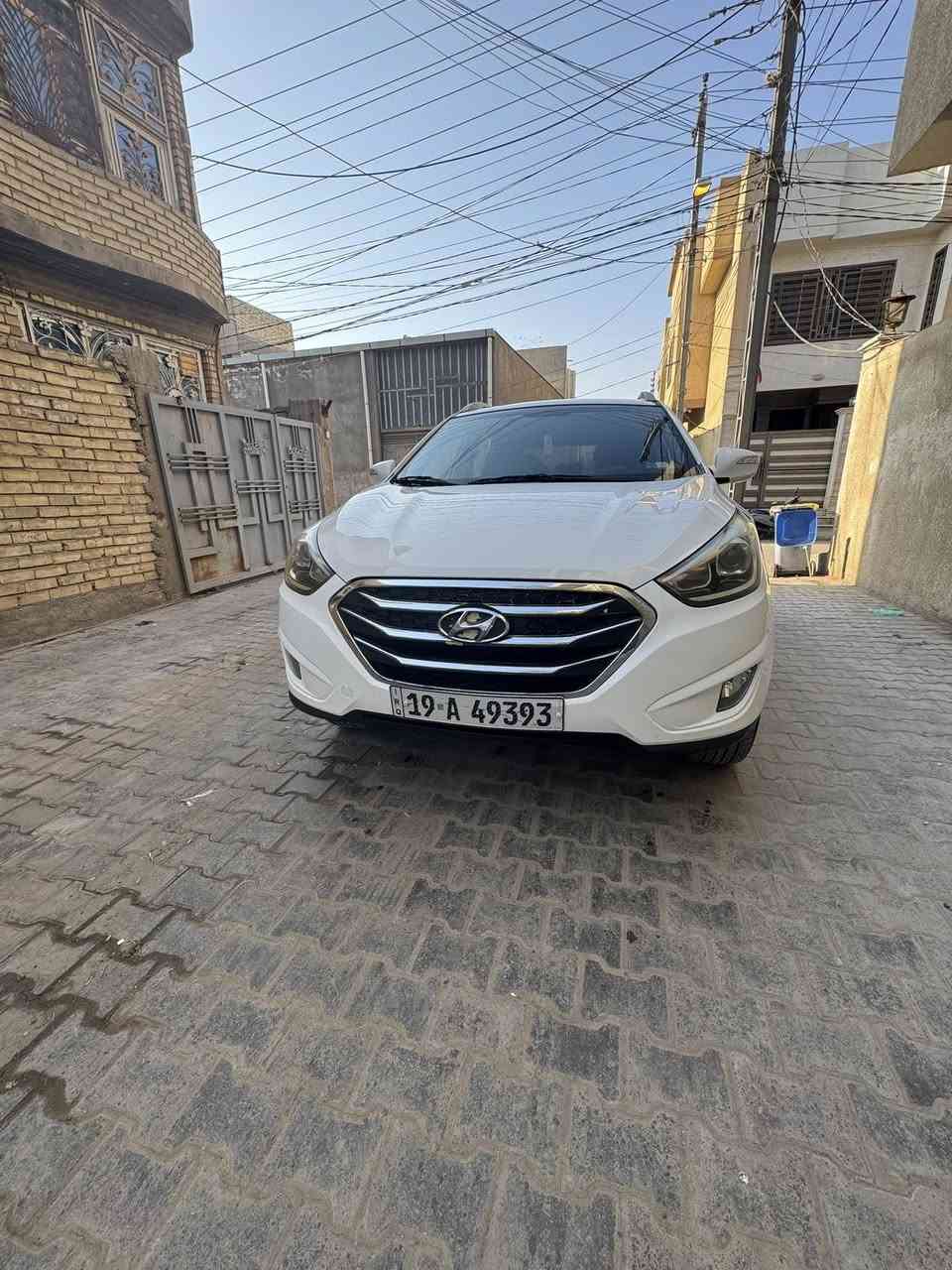 سلام عليكم توسان للبيع خليجي مكفوله من الضربه السياره خير من الله تشغيل بصمه بيبان بصمه تحكم ستيرن جهتين تبريد قطعتين  موديل ١٤ السياره رقمها كربلاء ومكانهة كربلاء والسياره استخدام شخصي الاستفسار الاتصال ***********/ ***********
